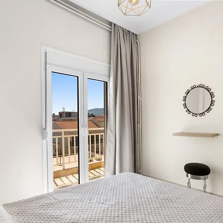 Plaza In Center Chania 4th Floor Apartment *